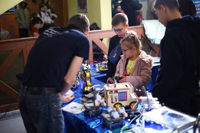 У Харкові організували дитячий ярмарок спорту та науки